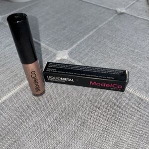 ModelCo Liquid Metal Eyeshadow Champagne Full Size .13 oz MIB